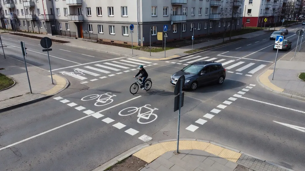 Kiedy rowerzysta ma pierwszeństwo